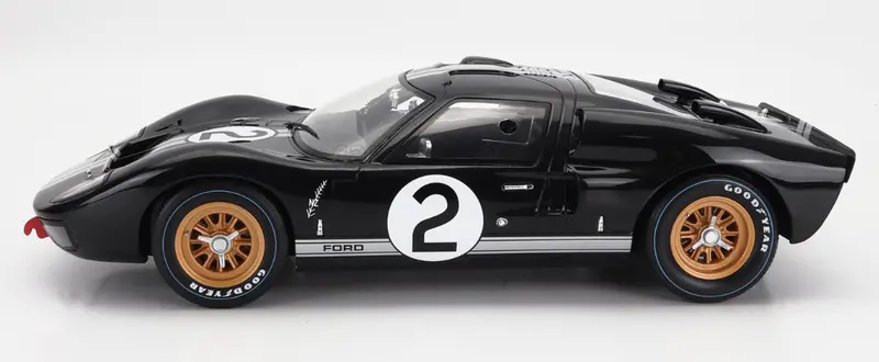 1:12 1966 Le Mans 24H Winner -- #2 Ford Gt40 Mk 2 -- Mclaren/Amon -- Cmr 2