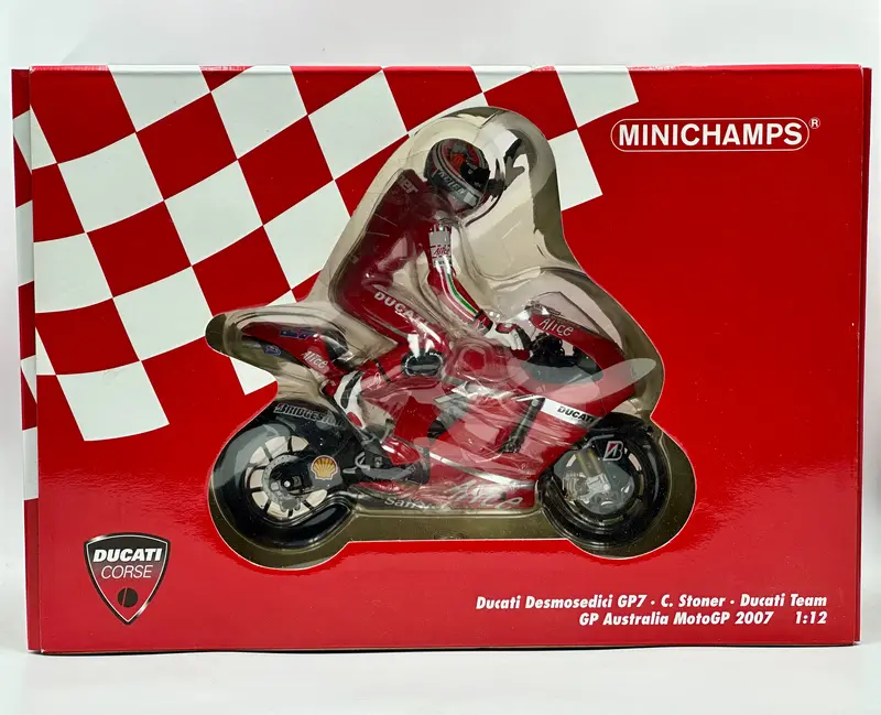 1:12 2007 Casey Stoner --  #27 Ducati Gp7 -- Australia Motogp -- Minichamps 1