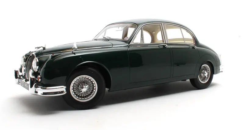1:12 Jaguar Mkii 1960 -- British Racing Green -- 12-Art 1
