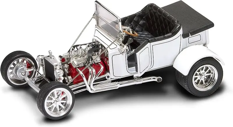 1:18 1923 Ford T-Bucket Roadster -- White -- Road Signature/Lucky Diecast 2