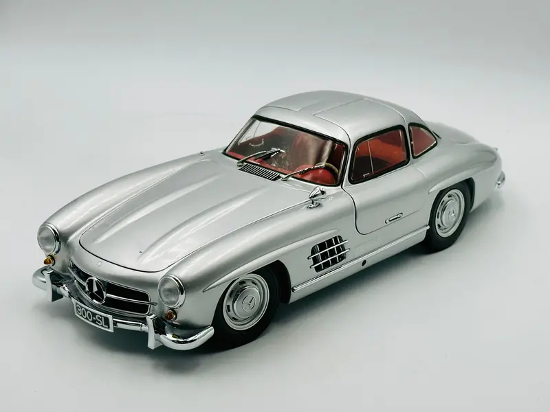 1:18 1954 Mercedes-Benz 300 Sl Gullwing (W198 I) -- Silver -- Minichamps (Sh) 1