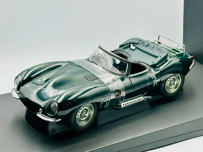 1:18 1956 Jaguar Xk Ss -- Green -- Steve Mcqueen -- Autoart 73519 1