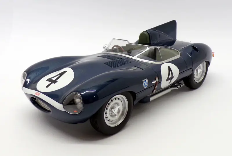 1:18 1956 Le Mans 24H Winner -- #4 Jaguar D-Type -- Cmr 1
