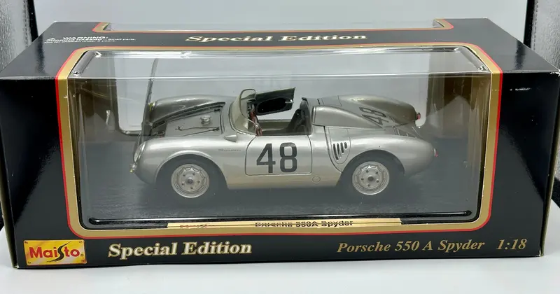 1:18 1958 1000Km Buenos Aires Race -- #48 Porsche 550A Spyder -- Maisto 1