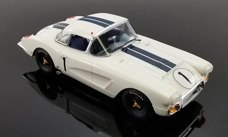 1:18 1960 24 Hours Le Mans -- #1 Cunningham 1960 Chevrolet Corvette C1 -- Rar 1