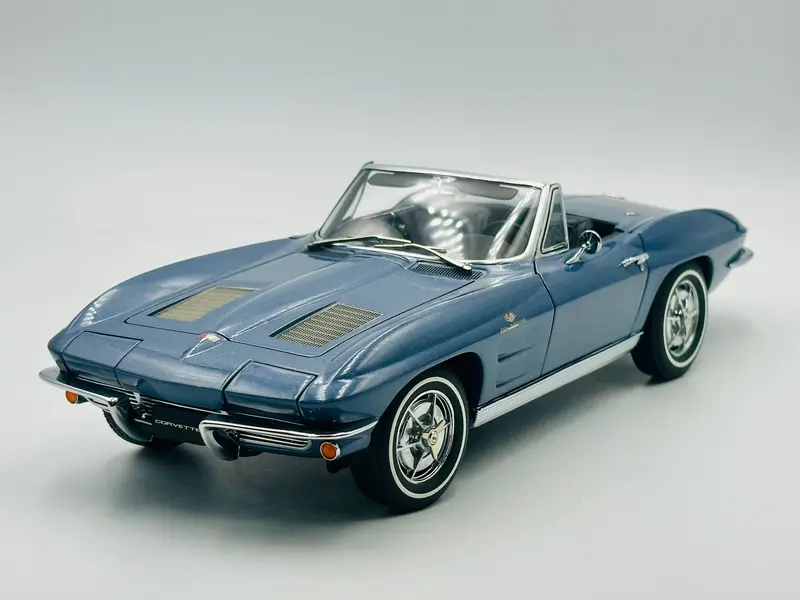 1:18 1963 Chevrolet Corvette Convertible -- Silver Blue -- Autoart 71192 1