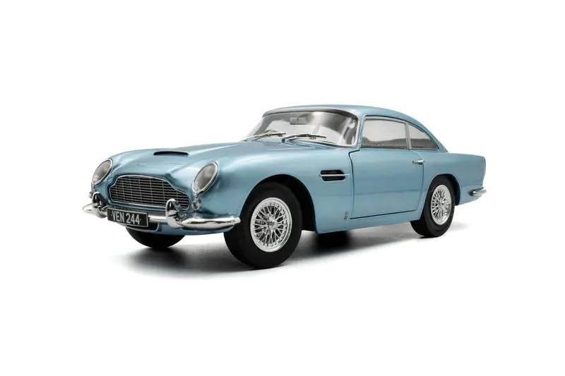 1:18 1964 Aston Martin Db5 -- Light Blue Metallic -- Solido 1