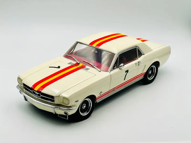 1:18 1965 Ford Mustang -- Bob Jane -- Classic Carlectables 1