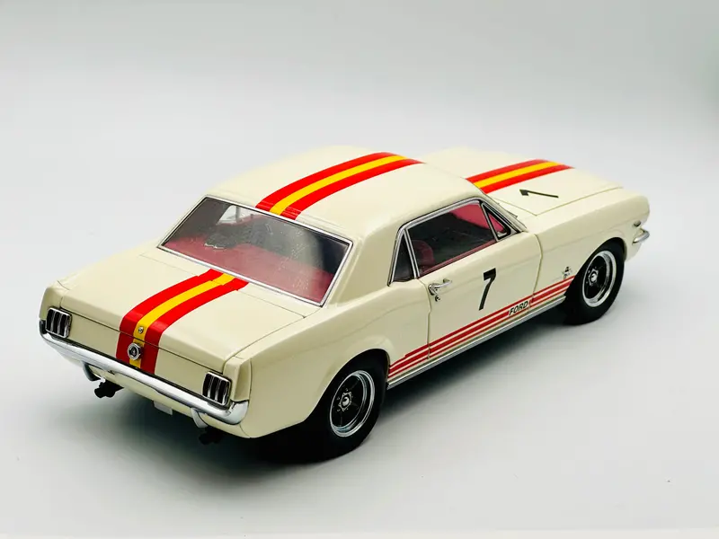1:18 1965 Ford Mustang -- Bob Jane -- Classic Carlectables 2
