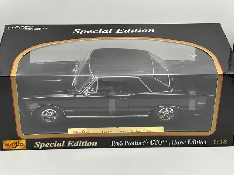 1:18 1965 Pontiac Gto Hurst Edition -- Black -- Maisto 2
