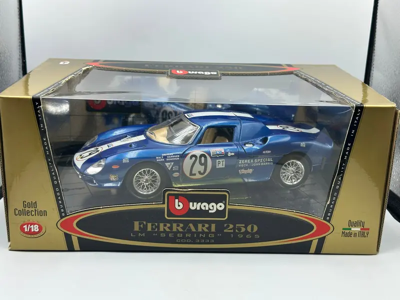 1:18 1965 Sebring -- #29 Ferrari 250 Lm -- Bburago 1