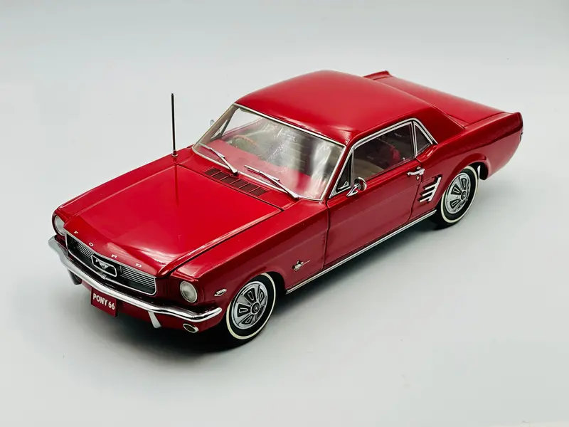 1:18 1966 Ford Mustang Rhd -- Candy Apple Red -- Classic Carlectables 1