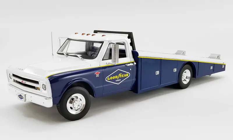 1:18 1967 Chevrolet C-30 Ramp Truck -- Goodyear -- Acme 1