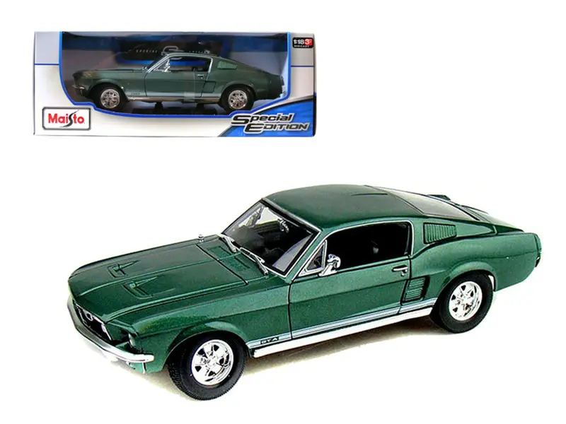1:18 1967 Ford Mustang Gta Fastback -- Green -- Maisto 1