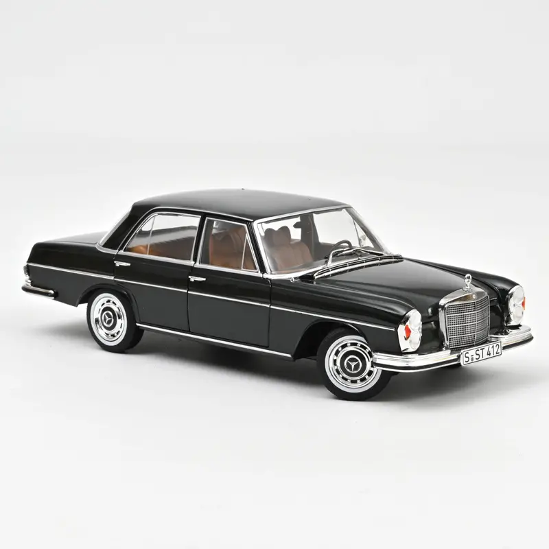1:18 1968 Mercedes-Benz 280 Se -- Pine Green Metallic -- Norev 1