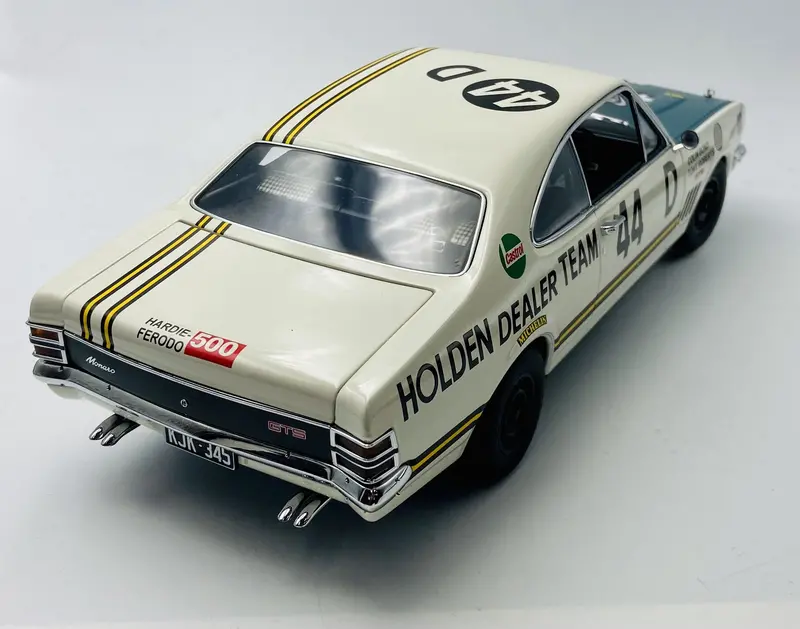 1:18 1969 Bathurst Winner -- Bond/Roberts -- Holden Ht Monaro -- Biante/Autoart 2