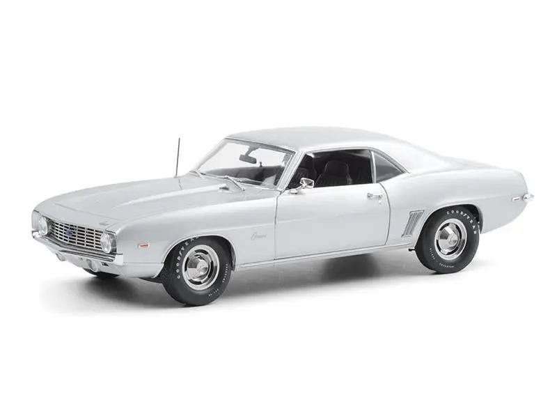 1:18 1969 Chevrolet Camaro Zl1 Silver -- Barret Jackson Scottsdale -- Highway 61 1