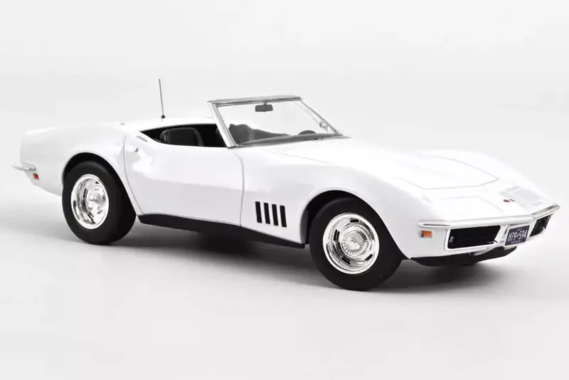 1:18 1969 Chevrolet Corvette Convertible -- White -- Norev 1