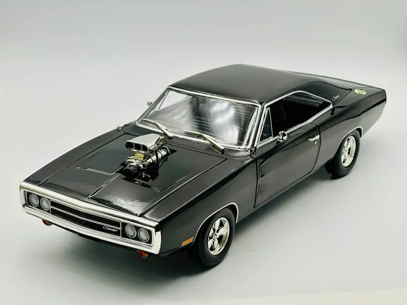 1:18 1970 Dodge Charger -- Black Dom Fast & Furious -- Greenlight Sh 1