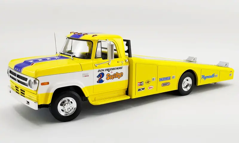 1:18 1970 Dodge D-300 Ramp Truck -- Don Prudhomme "The Snake" -- Acme 1