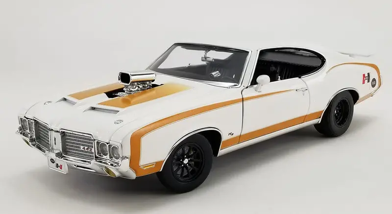 1:18 1970 Oldsmobile Hurst 442 -- Drag Outlaw White -- Acme 1