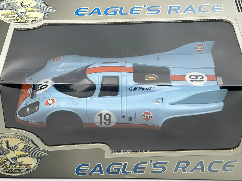 1:18 1971 24 Hours Of Le Mans -- #19 Porsche 917K Gulf Oil -- Universal Hobbies 1