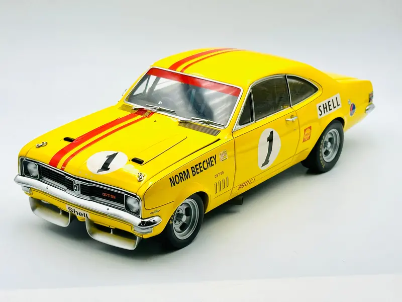 1:18 1971 Norm Beechey -- #1 Holden Ht Monaro -- Classic Carlectables 1