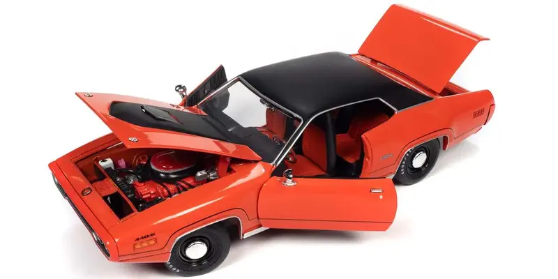 1:18 1971 Plymouth Gtx (Class Of 1971) -- Red/Black -- American Muscle 2