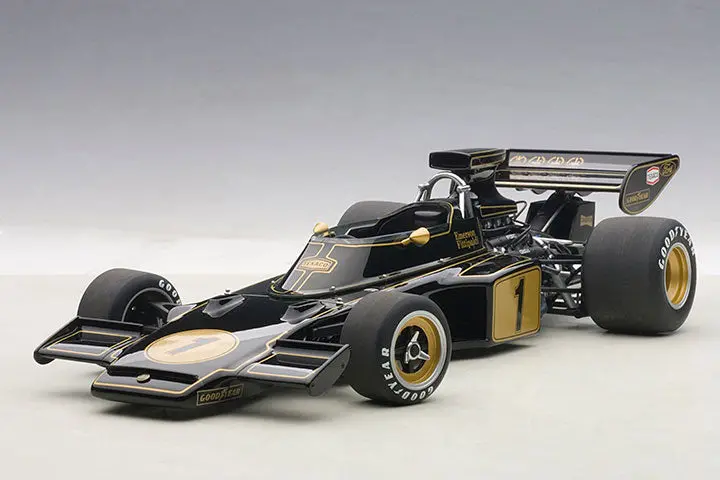 1:18 1973 Emerson Fittipaldi -- #1 Lotus 72E -- Autoart 87327 1