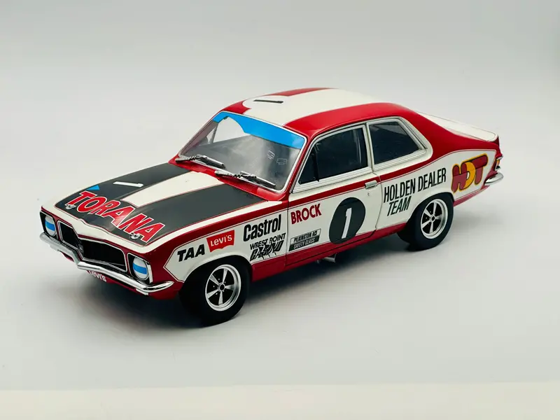 1:18 1973 Peter Brock Atcc -- Holden Lj Torana Gtr Xu-1 -- Classic Carlectables 1