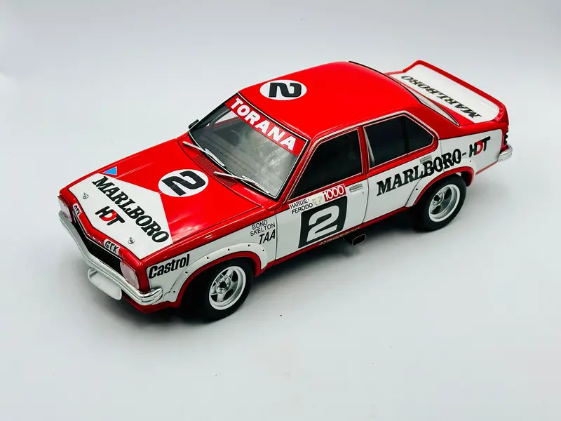 1:18 1974 Bathurst - Colin Bond -- Holden L34 Torana -- Biante/Autoart 1