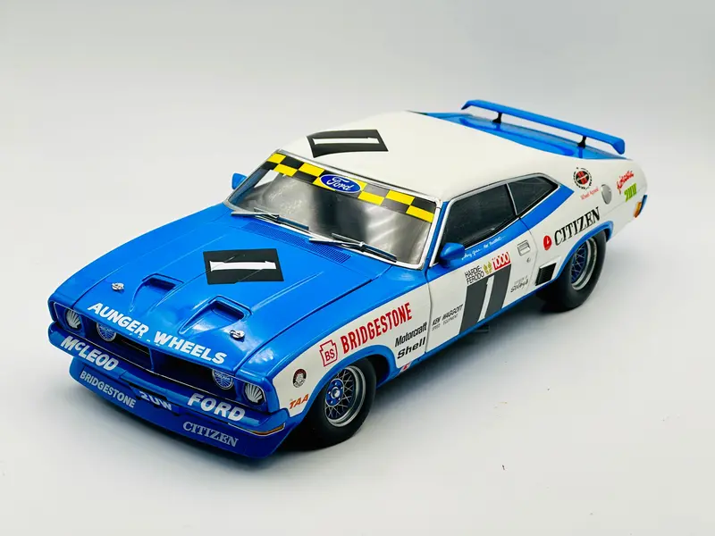 1:18 1975 Bathurst Goss/Bartlett -- #1 Ford Xb Falcon Gt -- Classic Carlectables 1
