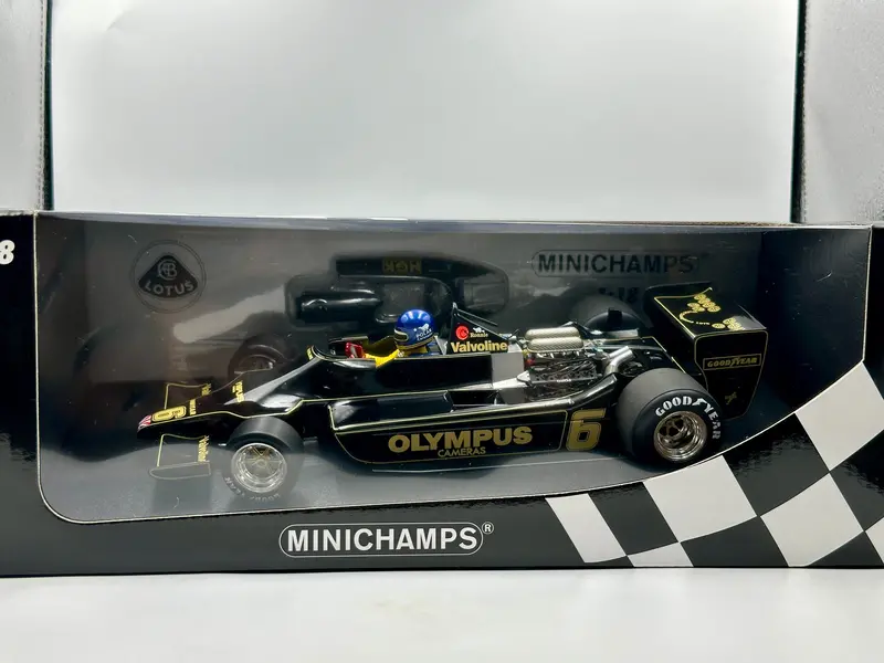 1:18 1978 Ronnie Peterson -- #6 Lotus Ford 79 -- Minichamps 1