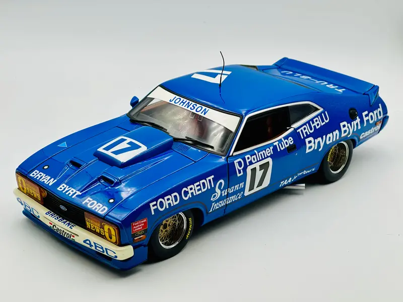 1:18 1979 Dick Johnson -- Lakeside - Ford Xc Falcon Coupe -- Biante/Autoart 1