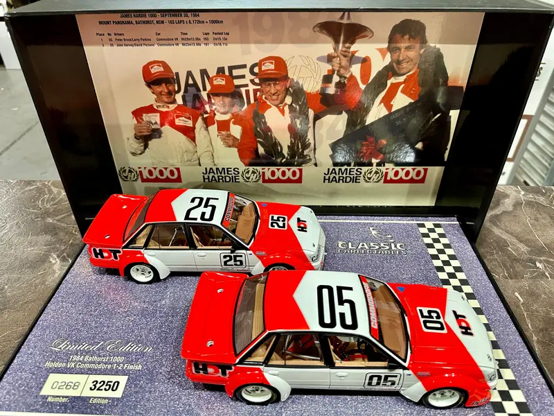 1:18 1984 Bathurst Winner Twin Set - Holden Vk Commodore -- Classic Carlectables 1