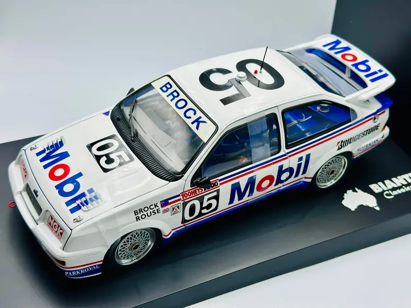 1:18 1989 Bathurst -- Peter Brock / Rouse -- #05 Ford Sierra Rs500 -- Biante 1
