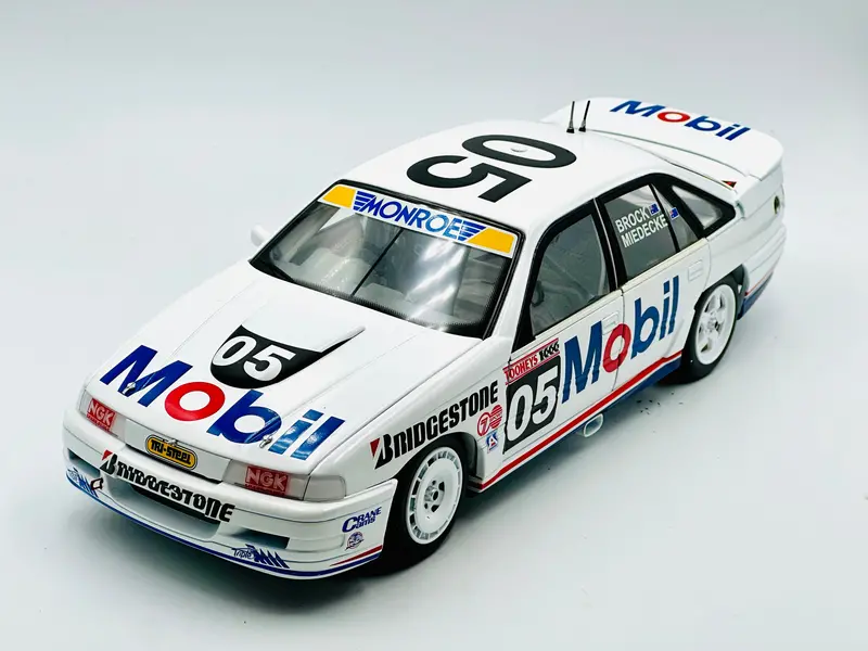 1:18 1991 Peter Brock/Andrew Miedecke Bathurst -- Holden Vn Commodore -- Biante 1