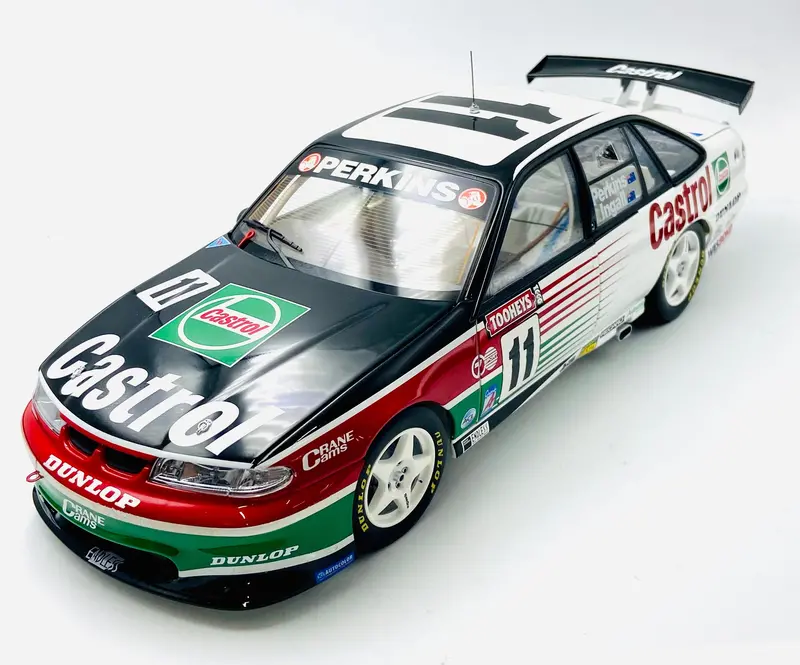 1:18 1995 Bathurst Winner - Larry Perkins/Russell Ingall -- Classic Carlectables 1