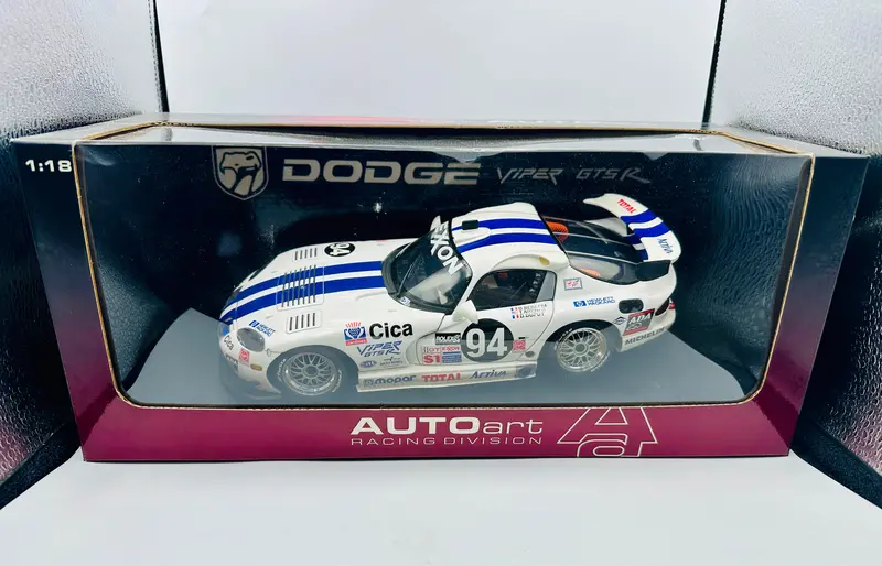 1:18 1997 24 Hour At Daytona -- #94 Dodge Viper Gtsr -- Autoart 1