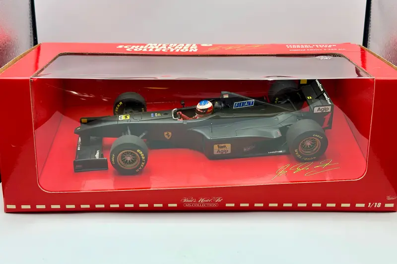1:18 1998 Michael Schumacher -- Ferrari F300 - Fiorano Test Car -- Minichamps F1 1