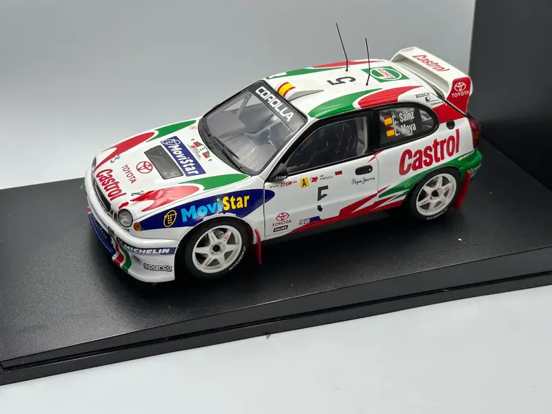 1:18 1998 Sainz/Moya -- #5 Toyota Corolla Wrc Rally Car -- Autoart 1