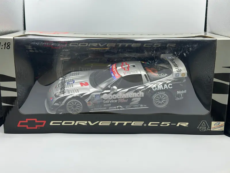 1:18 1999 24 Hours Of Daytona -- #2 Chevrolet Corvette C5-R -- Autoart 1