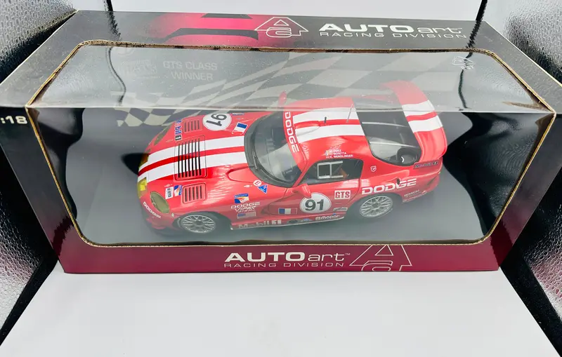 1:18 1999 American Le Mans Gts Class Winner -- #91 Dodge Viper Gtsr -- Autoart 2