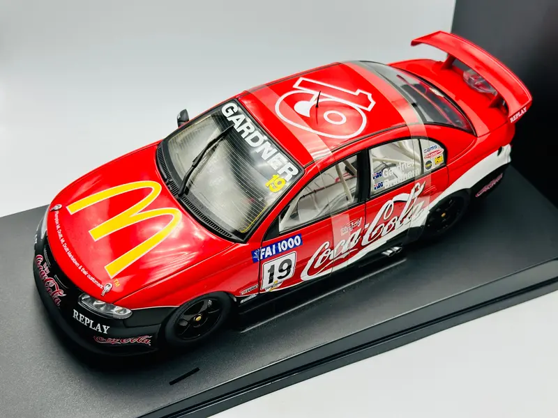 1:18 1999 Bathurst -- #19 Gardner/Brabham  -- Holden Vt Commodore -- Biante 1