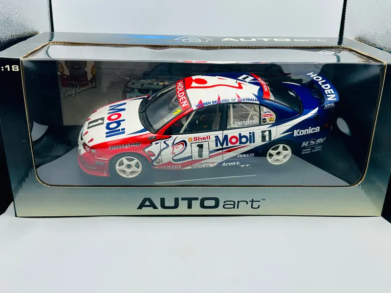 1:18 1999 Craig Lowndes -- Holden Racing Team -- Biante/Autoart 1