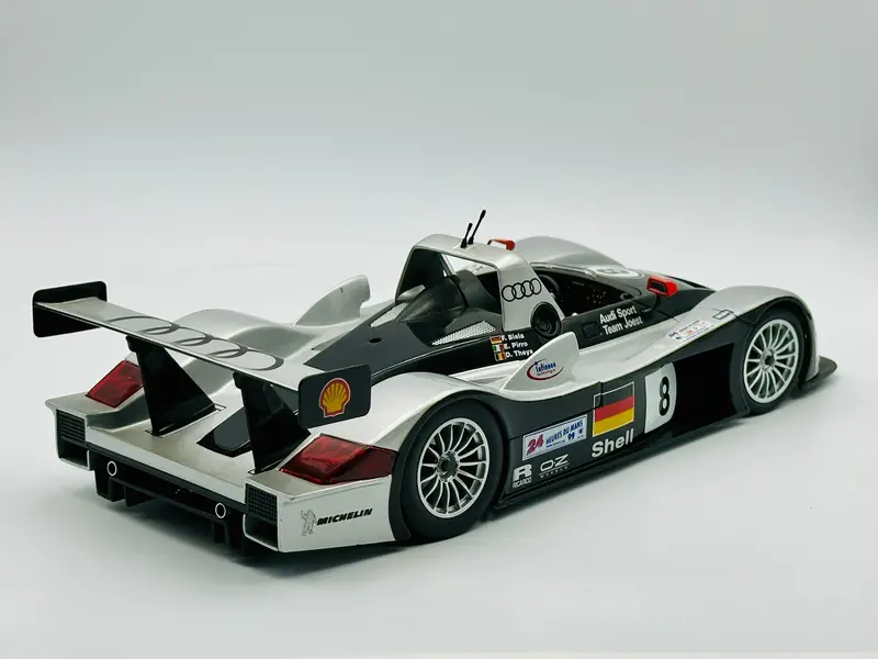1:18 1999 Lemans 24H 3Rd -- #8 Audi R8r -- Maisto 2