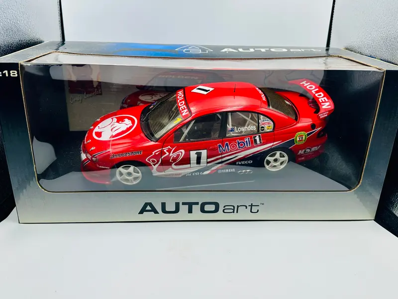1:18 2000 Craig Lowndes -- Holden Racing Team -- Biante/Autoart 1