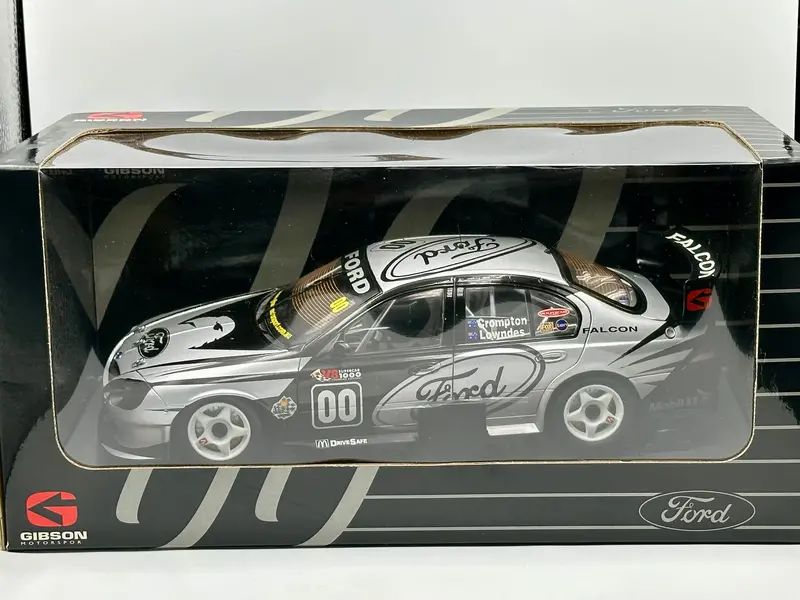 1:18 2001 Bathurst Green Eyed Monster -- Lowndes/Crompton -- Au Falcon -- Biante 1