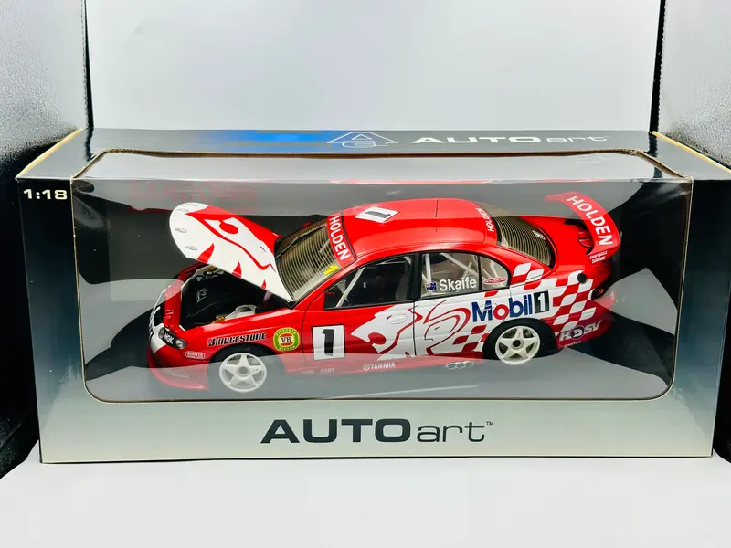 1:18 2001 Sandown -- Mark Skaife -- Holden Racing Team -- Biante/Autoart 1
