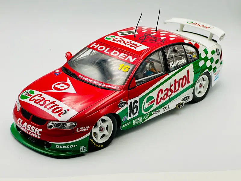 1:18 2002 Steven Richards - *Signed* Holden Vx Commodore -- Classic Carlectables 1